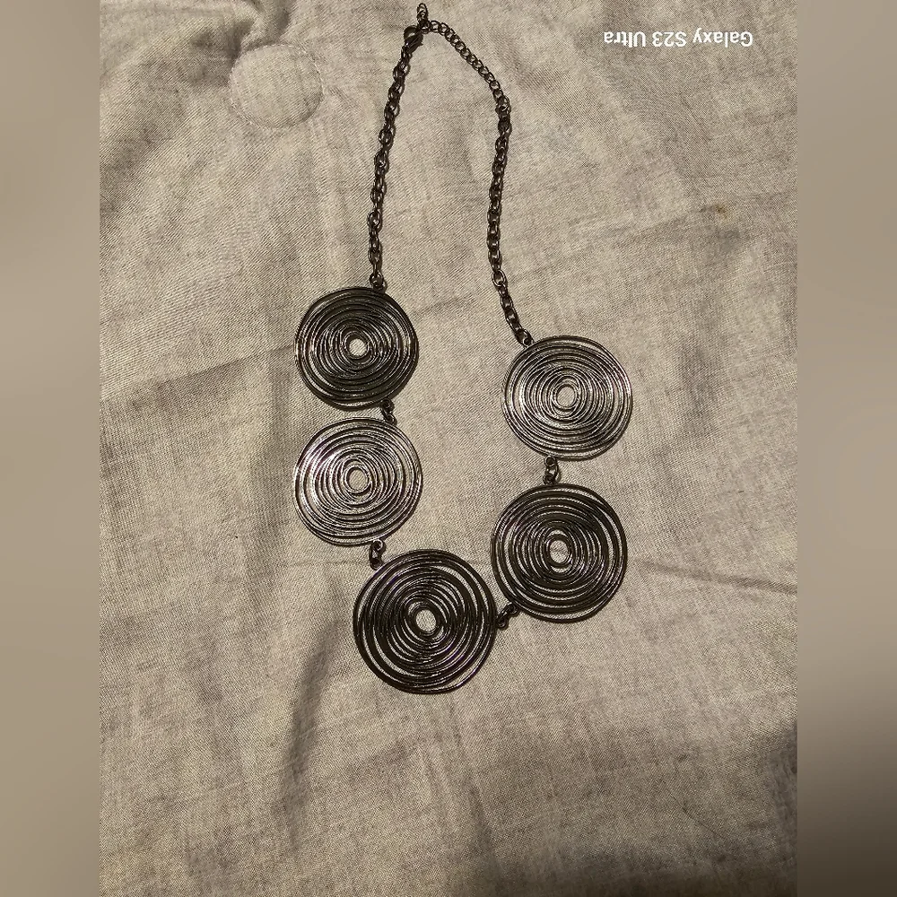 Ladies Necklaces - Picture 5 of 6